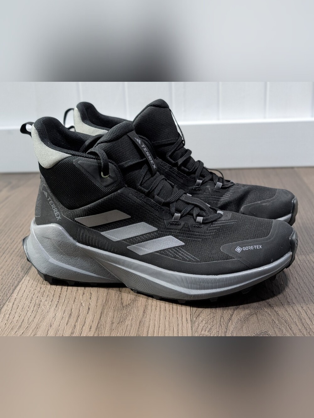 Adidas Men's Trailmaker 2.0 Mid Hiking Shoes